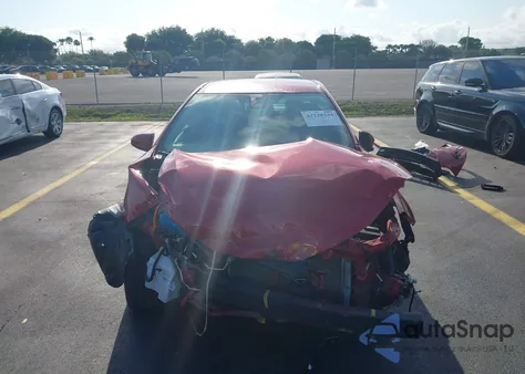 2019 Toyota Corolla Le z USA, uszkodzony, nr VIN 2T1BURHE1KC162813